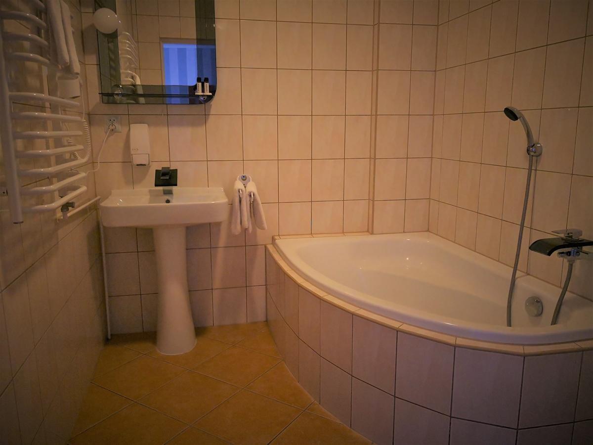 Aparthotel Babilon Krzeszów Zewnętrze zdjęcie